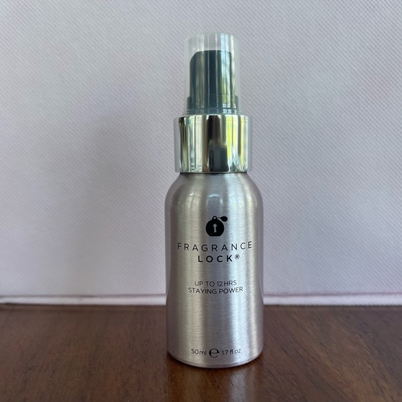 Fragrance Lock Scent Setting Spray - Picture 1 of 4